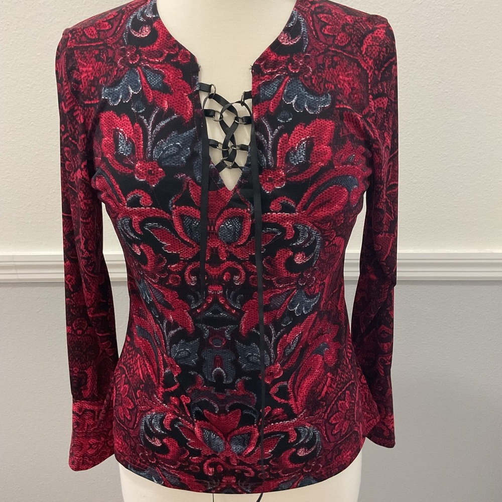 VENUS Red and Black Patterned Lace-Up Blouse